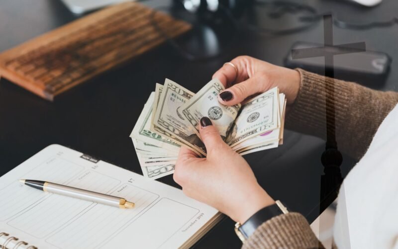 7 Enlightening Biblical Principles of Money Management