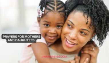Prayers for Mothers and Daughters to Build Lasting Bonds